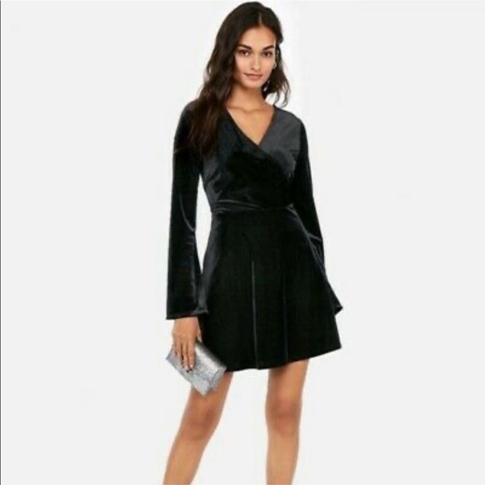NWT Ribbed Express velvet skater dress